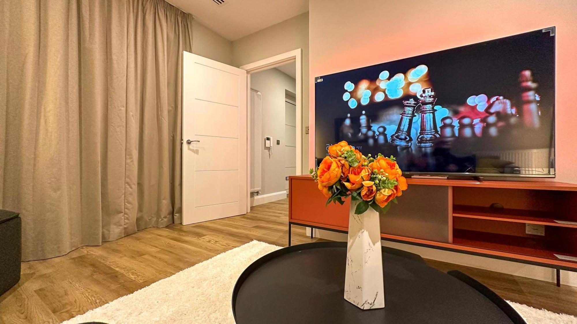 Duplex 3bed 3bath Modern Fast Wifi - Luxurylondonstays Лондон